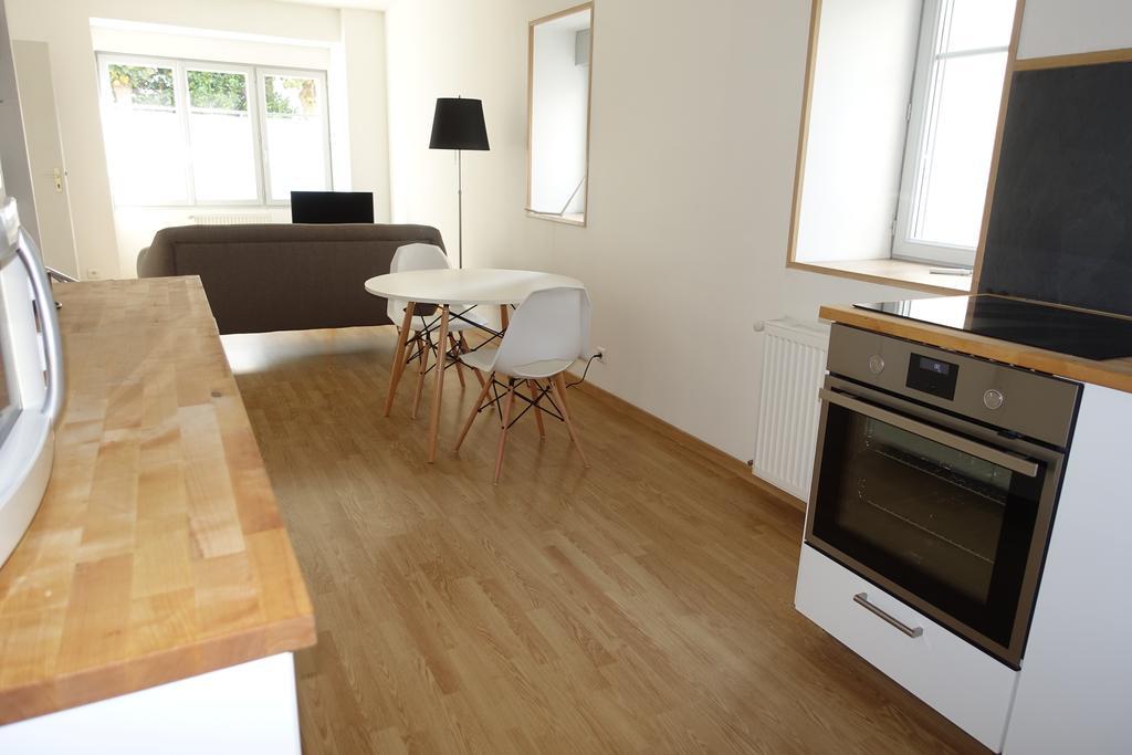 Le 4 Apartamento Saint-Junien Exterior foto